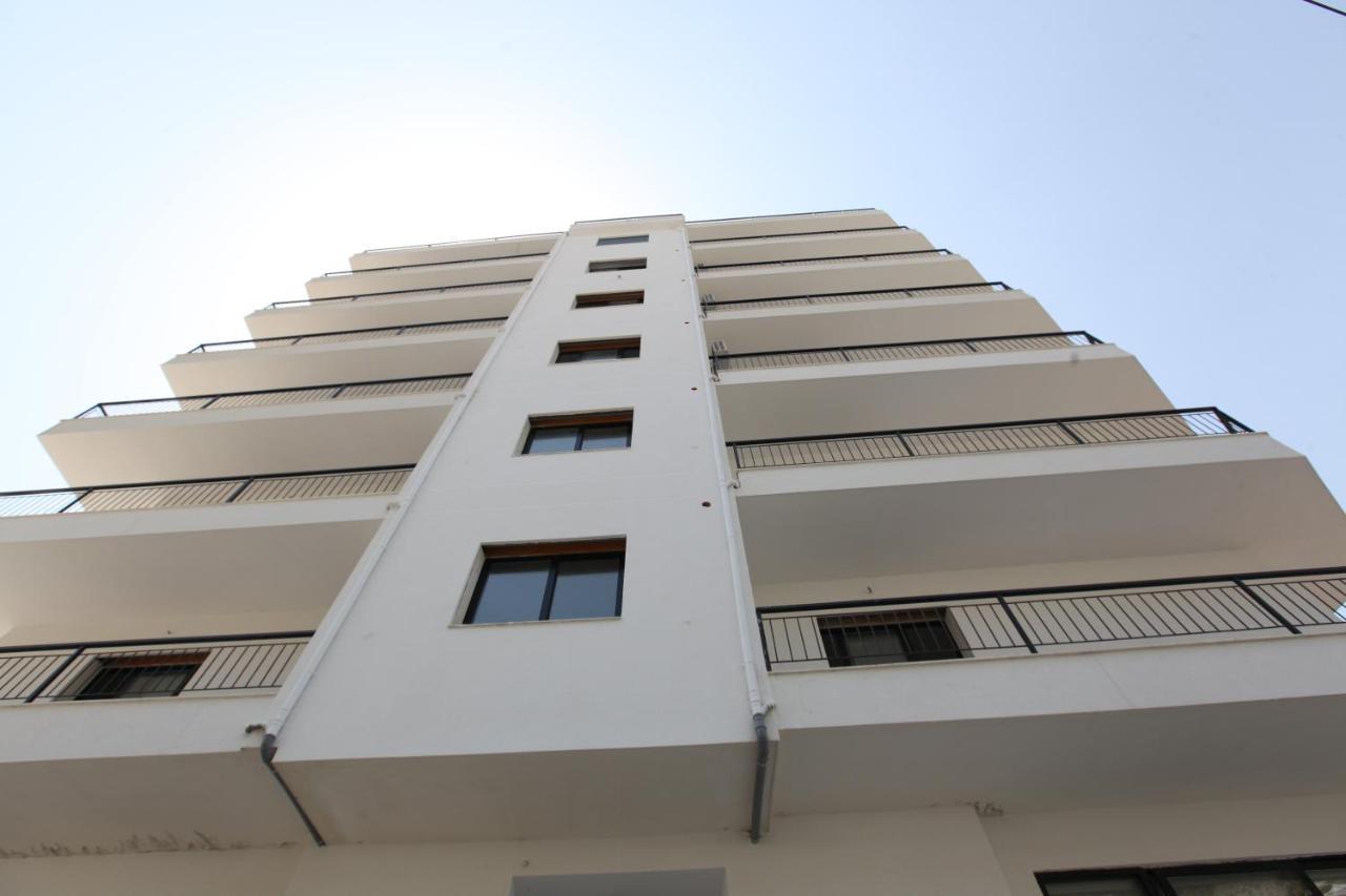 Joanna Suites Sarande Bagian luar foto