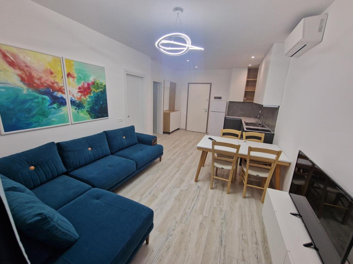 Joanna Suites Sarande Bagian luar foto