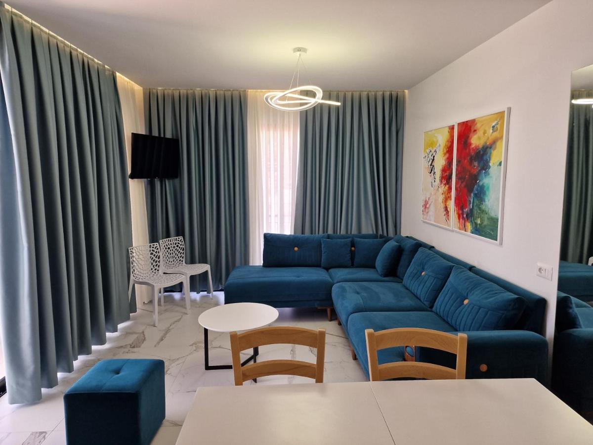 Joanna Suites Sarande Bagian luar foto