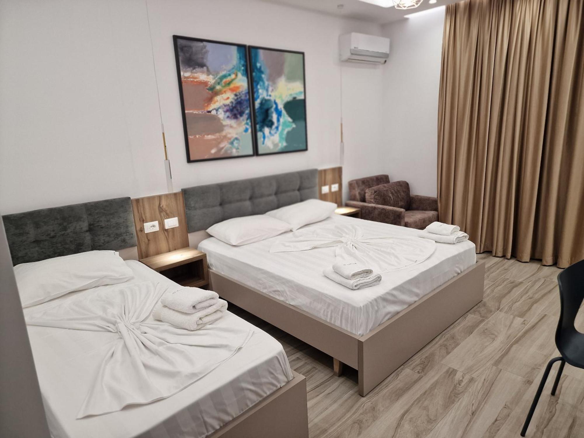 Joanna Suites Sarande Bagian luar foto