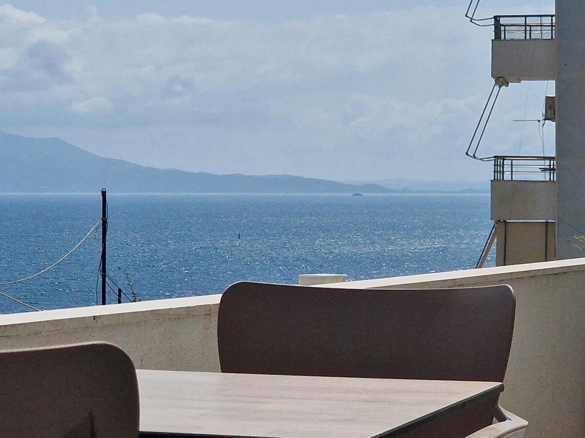 Joanna Suites Sarande Bagian luar foto