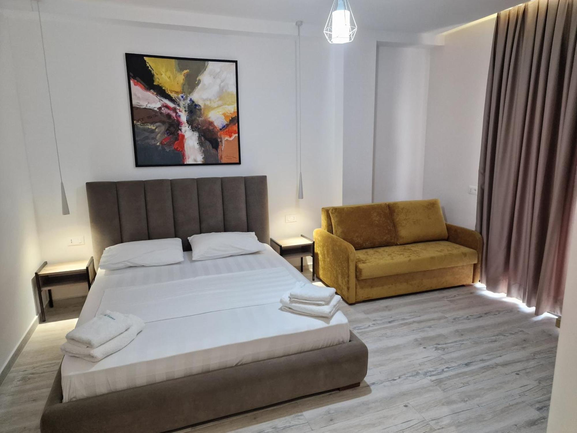 Joanna Suites Sarande Bagian luar foto