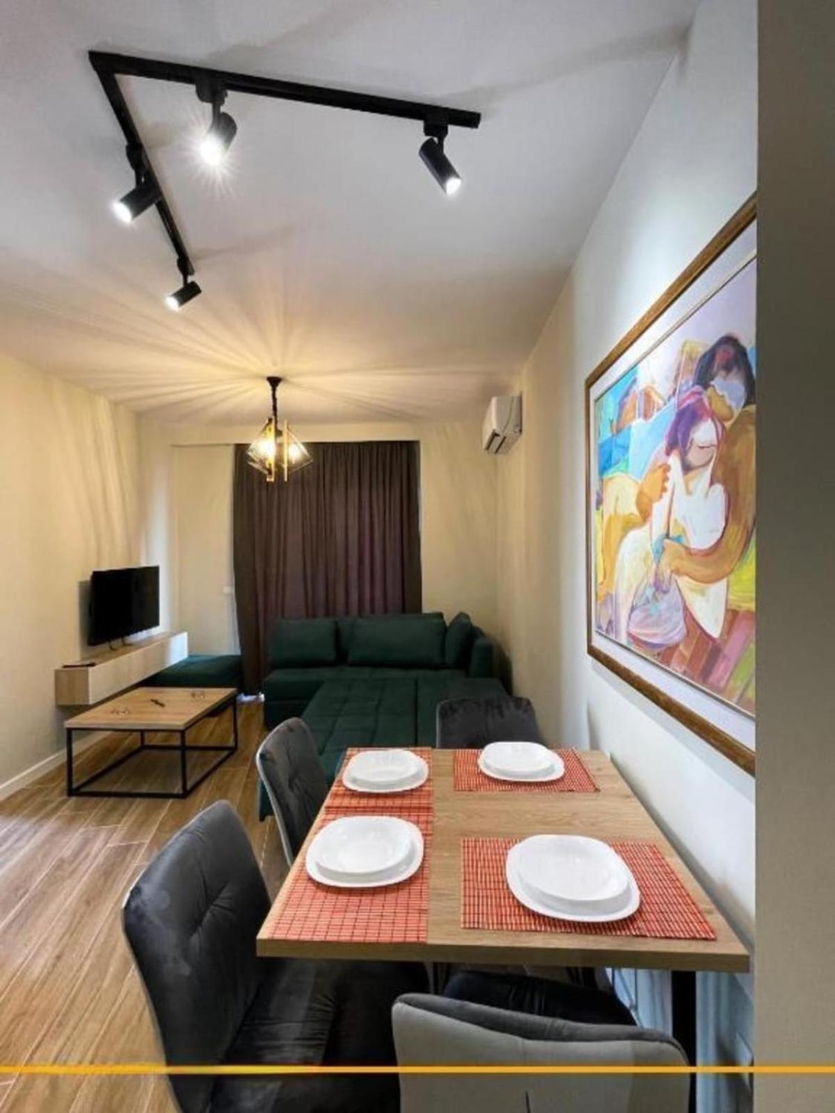 Joanna Suites Sarande Bagian luar foto