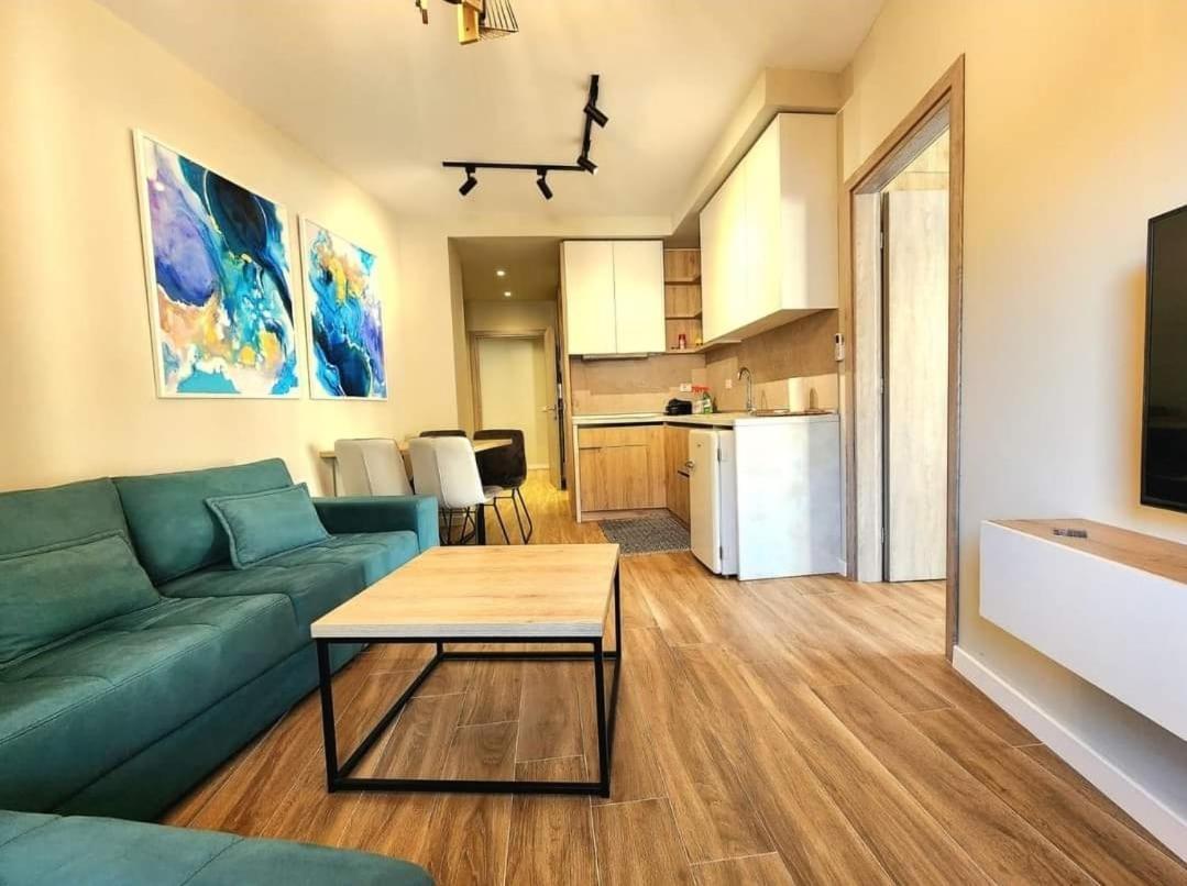 Joanna Suites Sarande Bagian luar foto